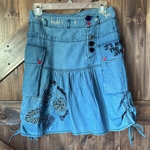 Desigual skirt size small.